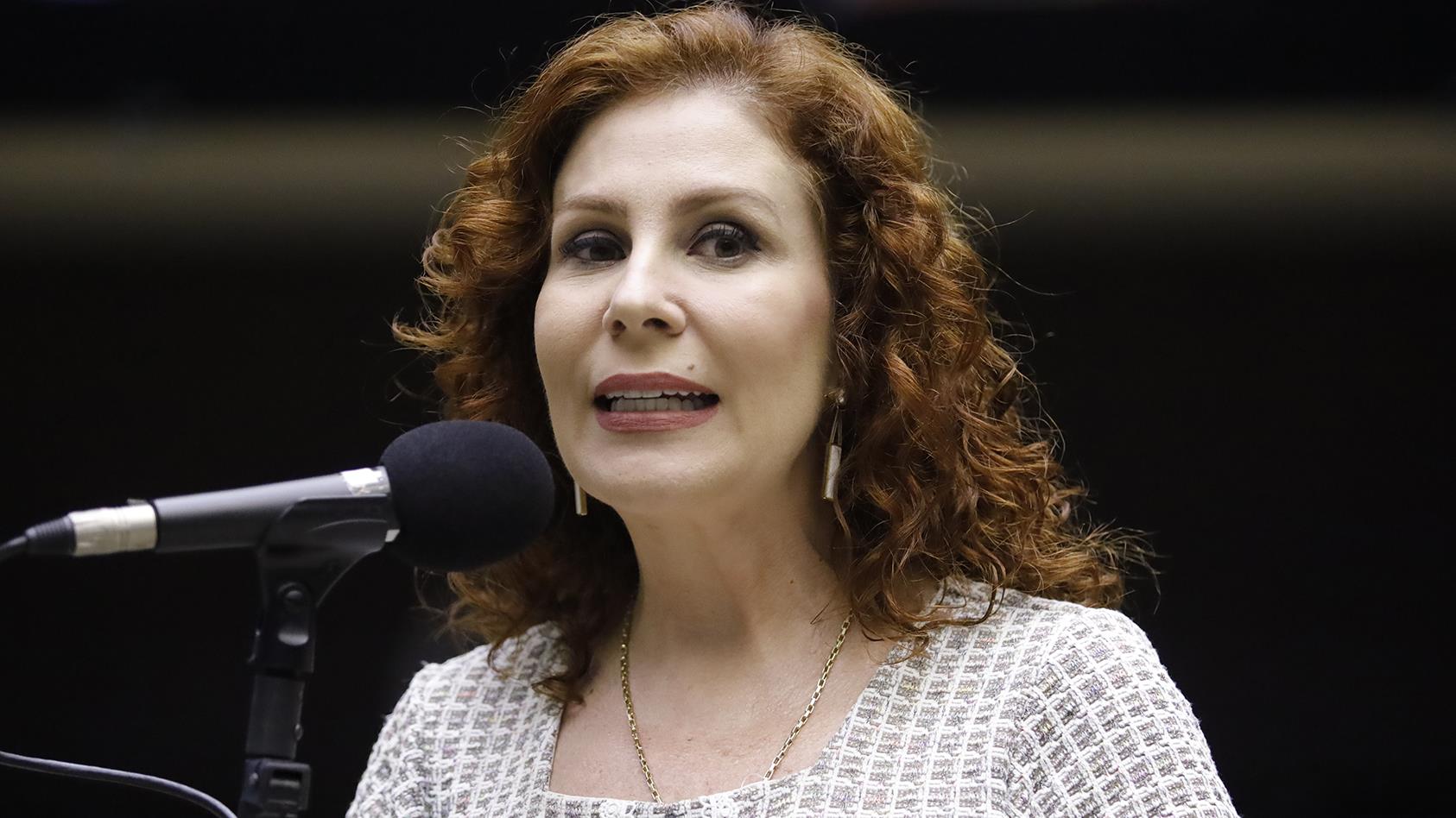 Zambelli havia fugido à Itália após condenação no STF. 