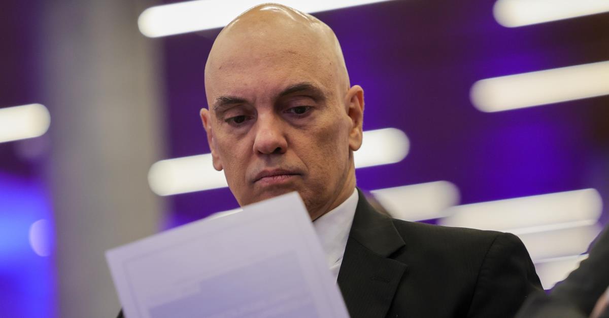 Governo americano revoga passaporte de Moraes e familiares
