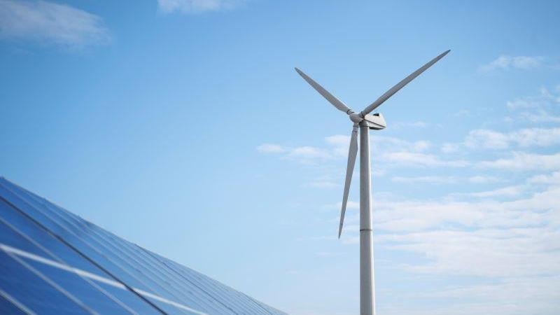 Empresas só poderão usar energia limpa de novas usinas, segundo a MP.