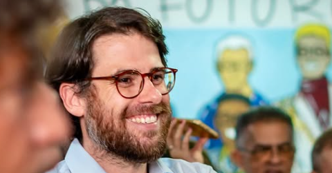 Guilherme Sigmaringa vence eleição e vai comandar PT do DF até 2029