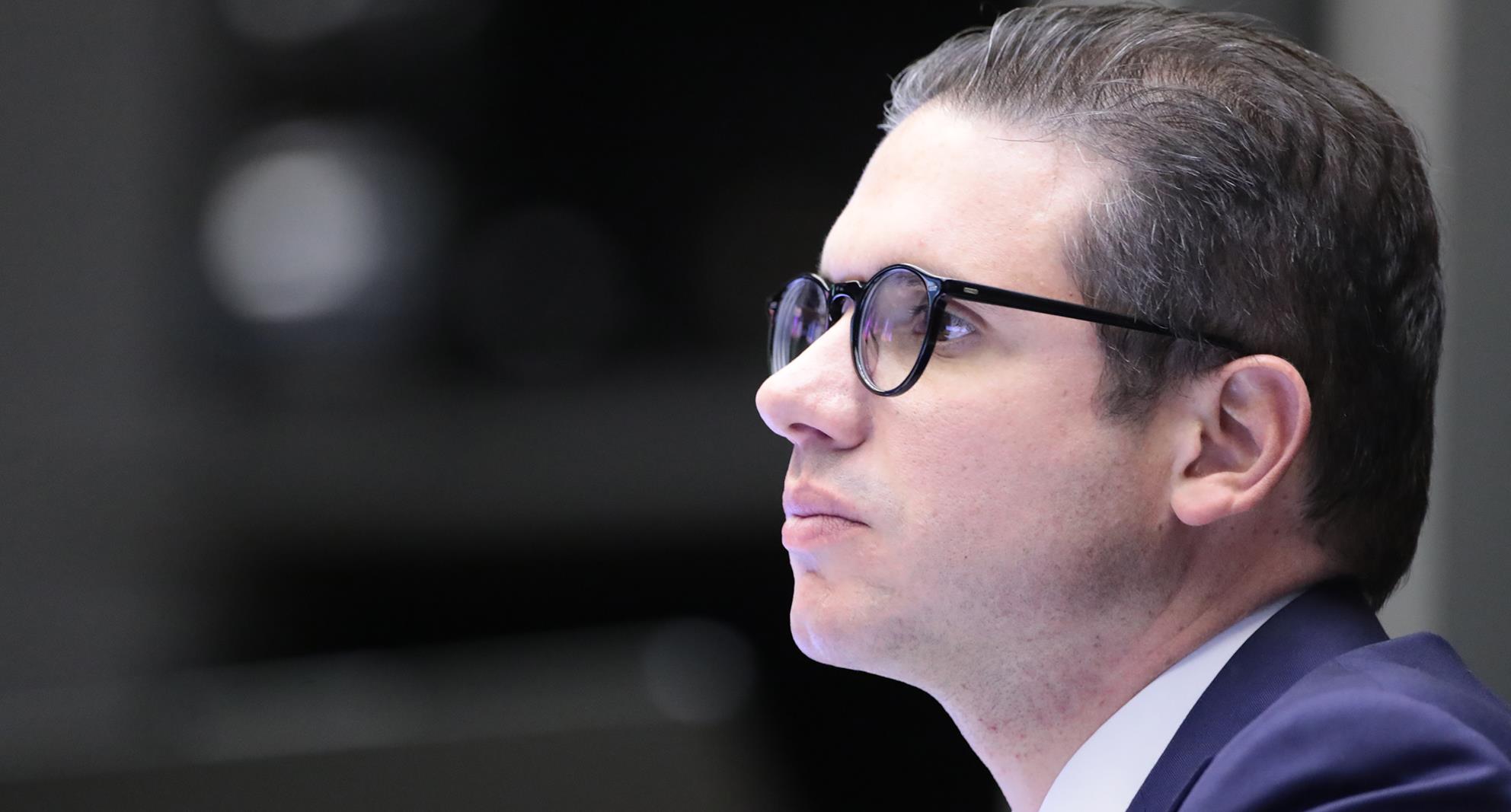 Hugo Motta exonera servidores remotos para encerrar especulações