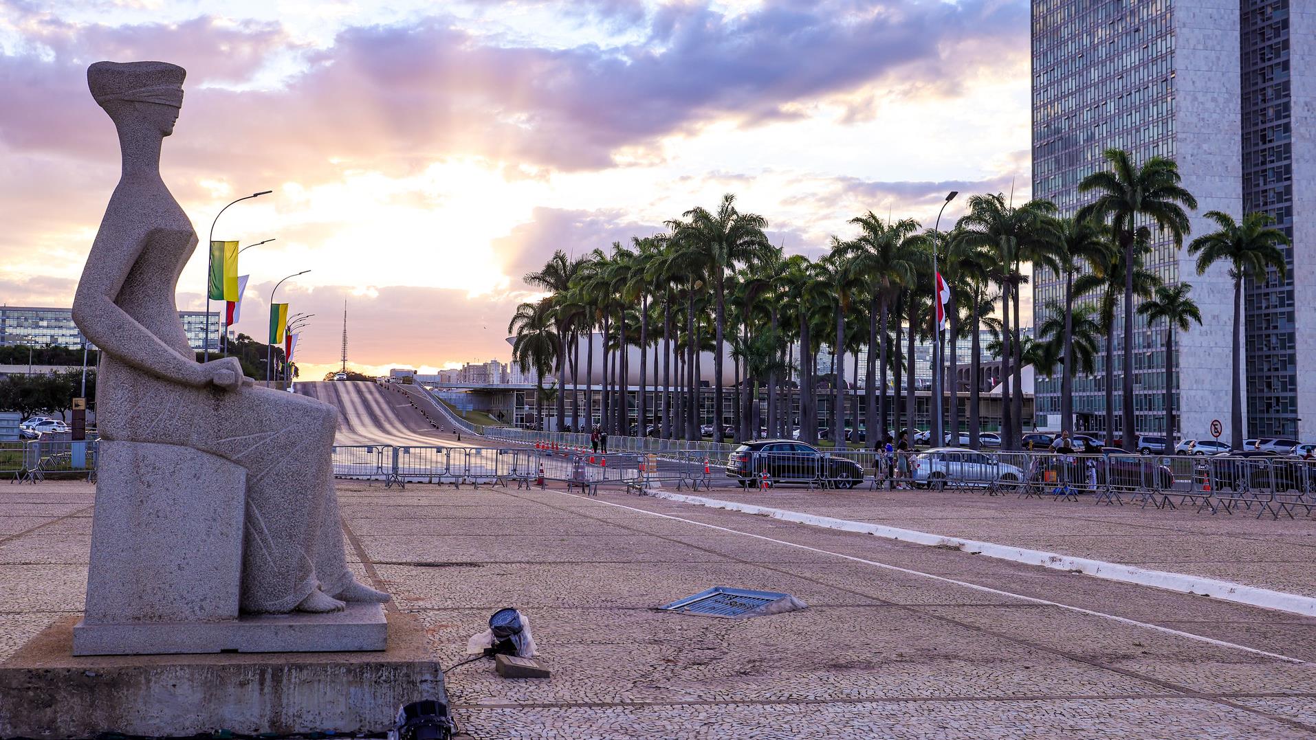 Senado e Câmara pedem anulação de decretos que elevaram IOF.