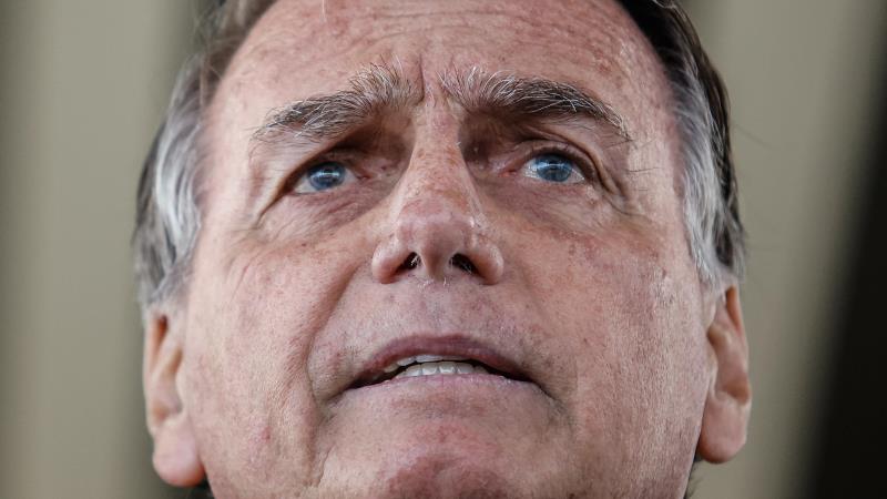 O ex-presidente Jair Bolsonaro foi alvo de buscas da PF.