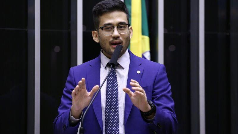 O deputado Kim Kataguiri (União Brasil-SP) é o autor do projeto.