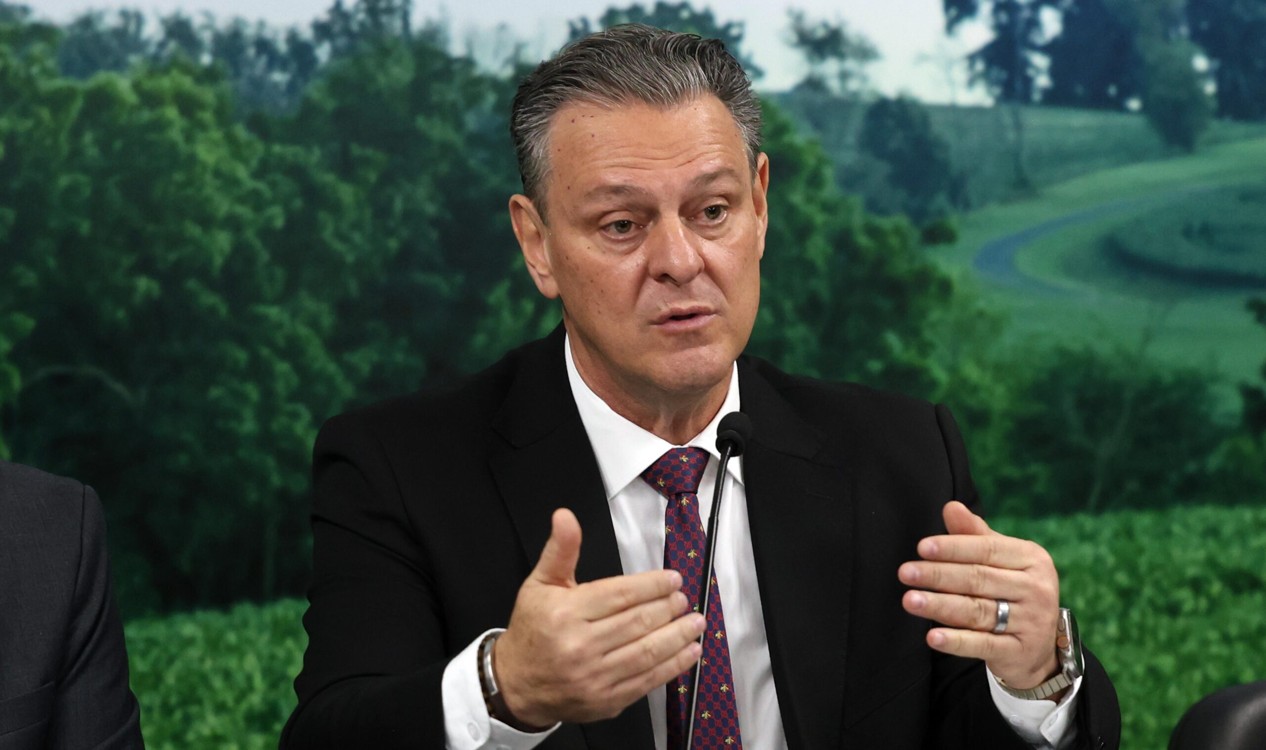 Lula lança Plano Safra com R$ 516 bi; Fávaro reclama de Galípolo