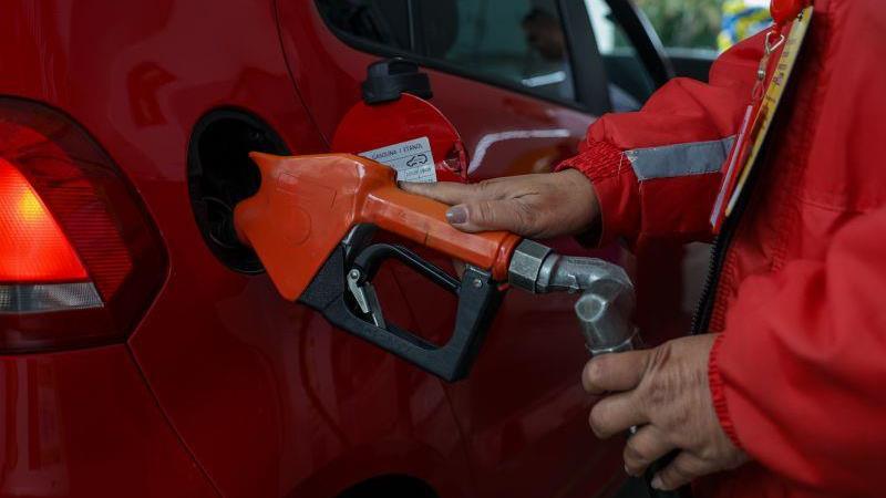 Para o governo, houve aumento indevido nos preços da gasolina em MG e no DF.