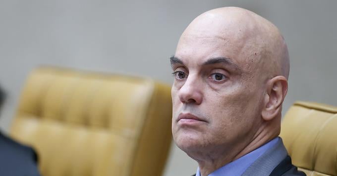 Moraes mantém preso réu por tentar de bombardear aeroporto em Brasília