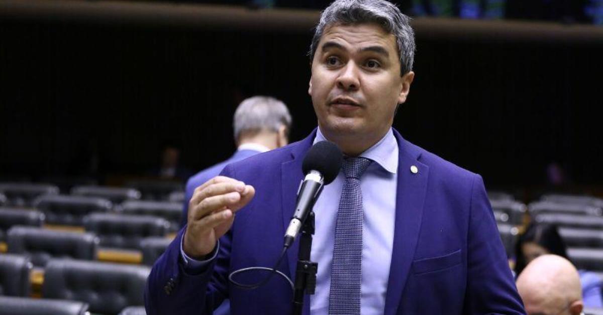 Projeto de amparo do SUS a jovens dependentes de drogas vai à sanção