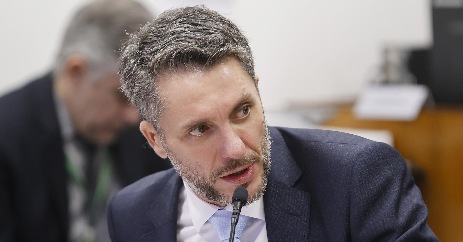 Projeto quer dar a parlamentares acesso a informações sigilosas