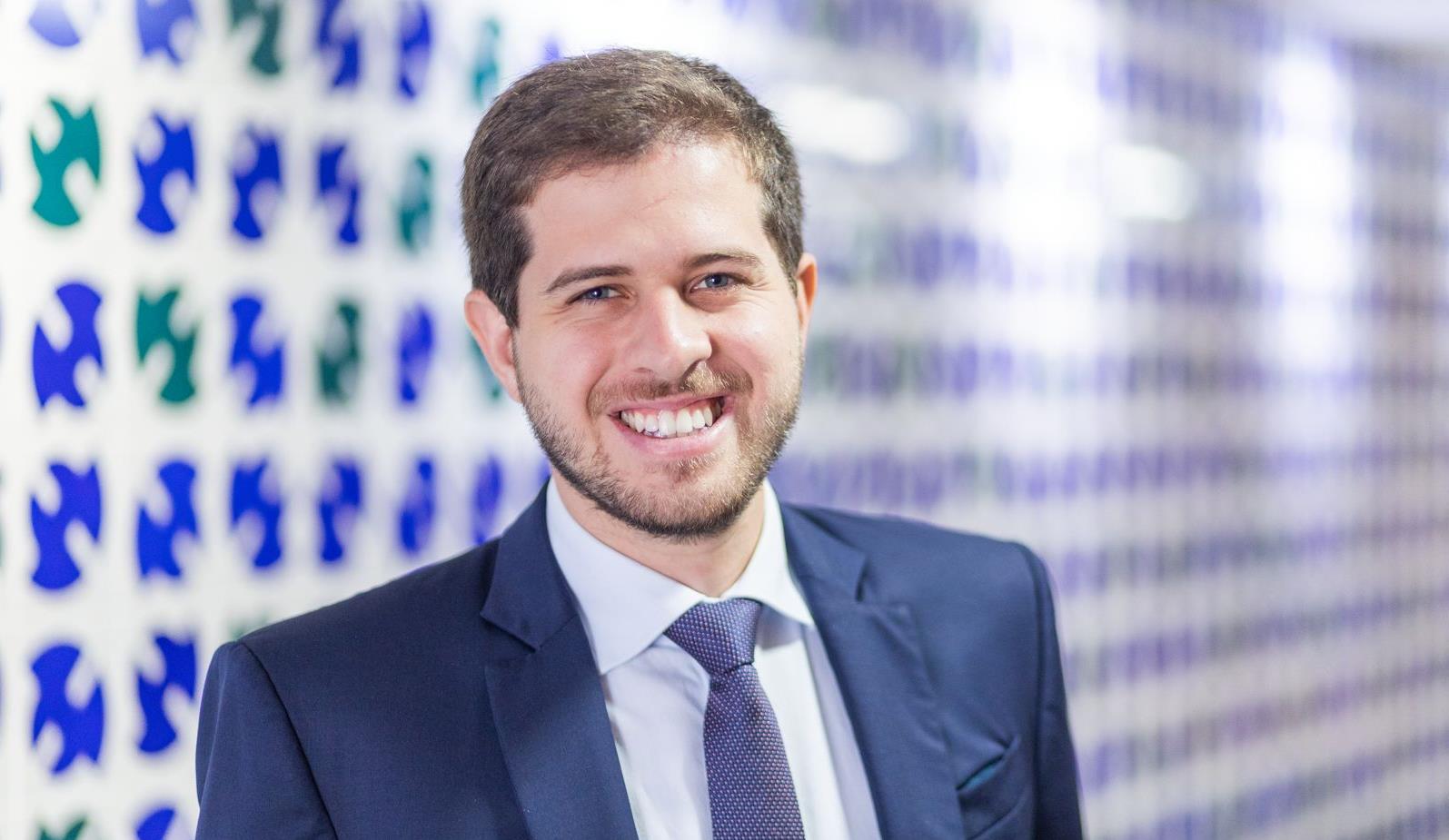 Pedro Campos vê exagero em comentários sobre crise entre Poderes.