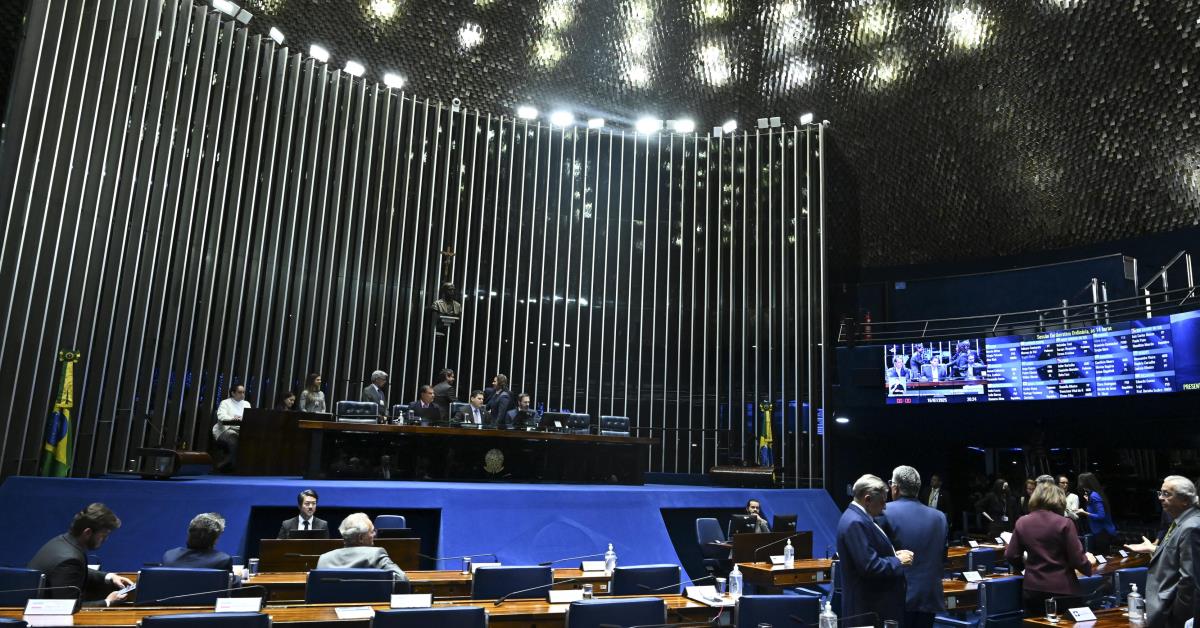 Senado aprova em primeiro turno a PEC dos Precatórios