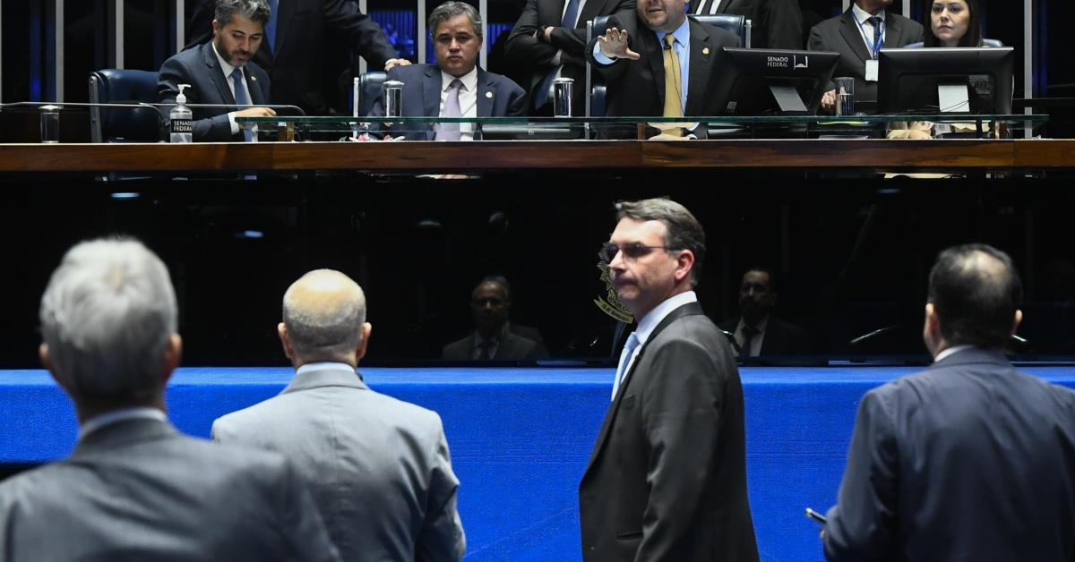 Senado aprova MP que amplia uso do Fundo Social para habitação