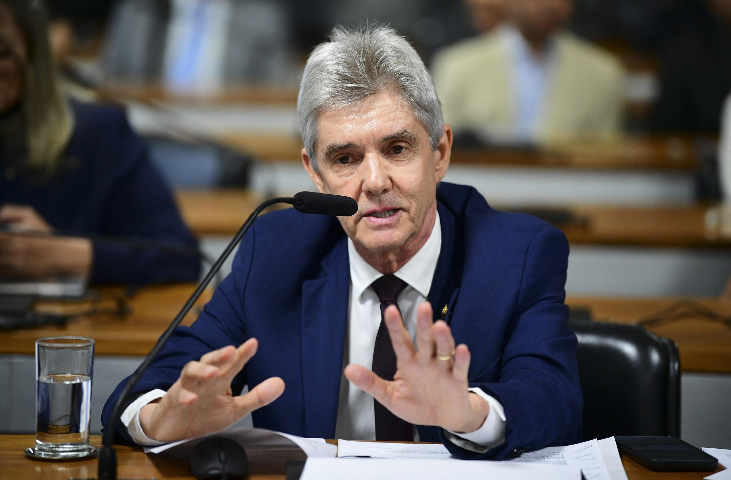 Senador Jaime Bagattoli.