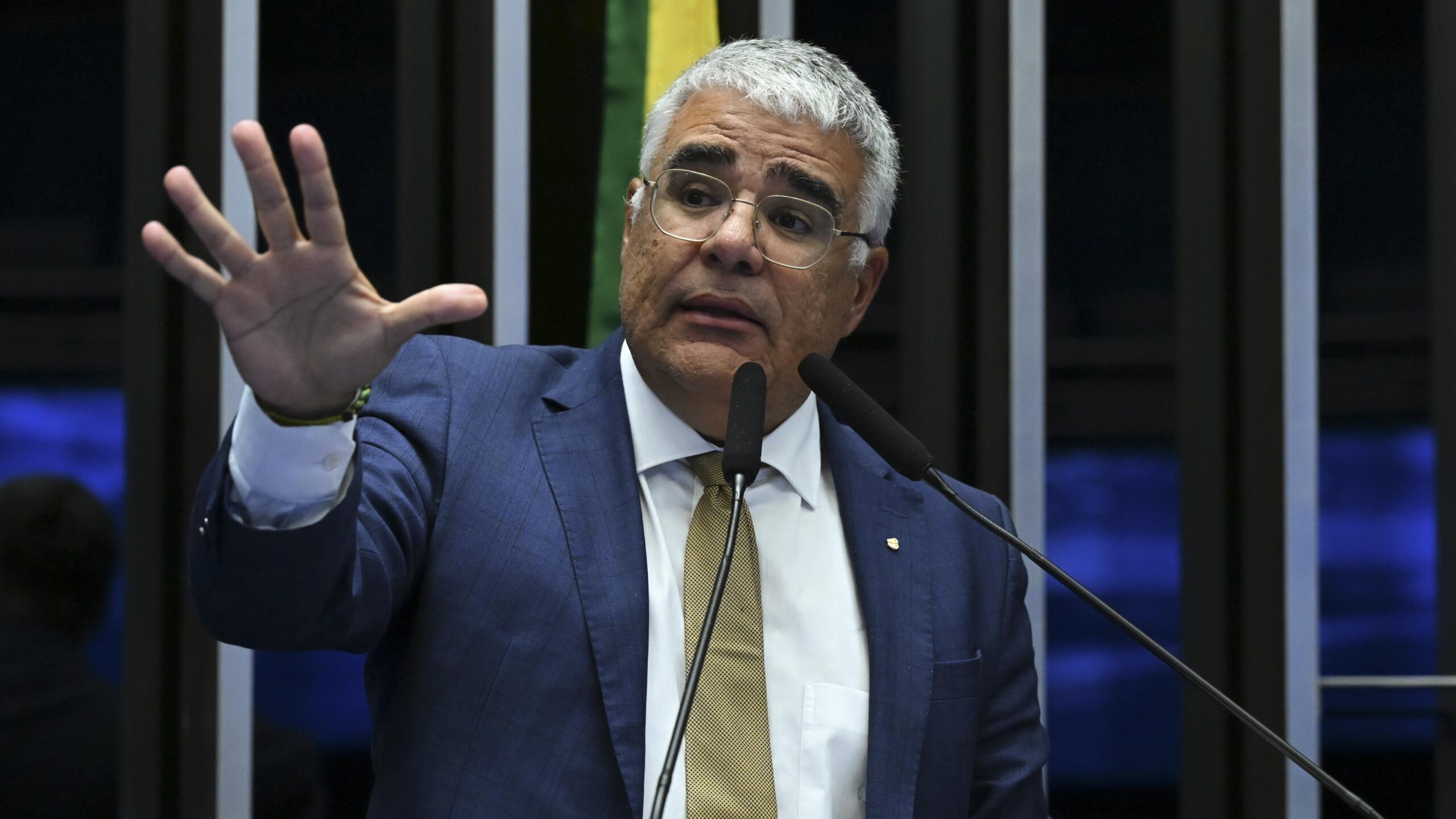 Girão cita riscos à saúde e impactos financeiros no SUS como justificativa.