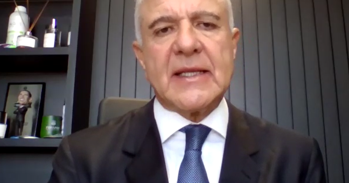 Tarifa dos EUA é praticamente embargo comercial, afirma Julio Lopes