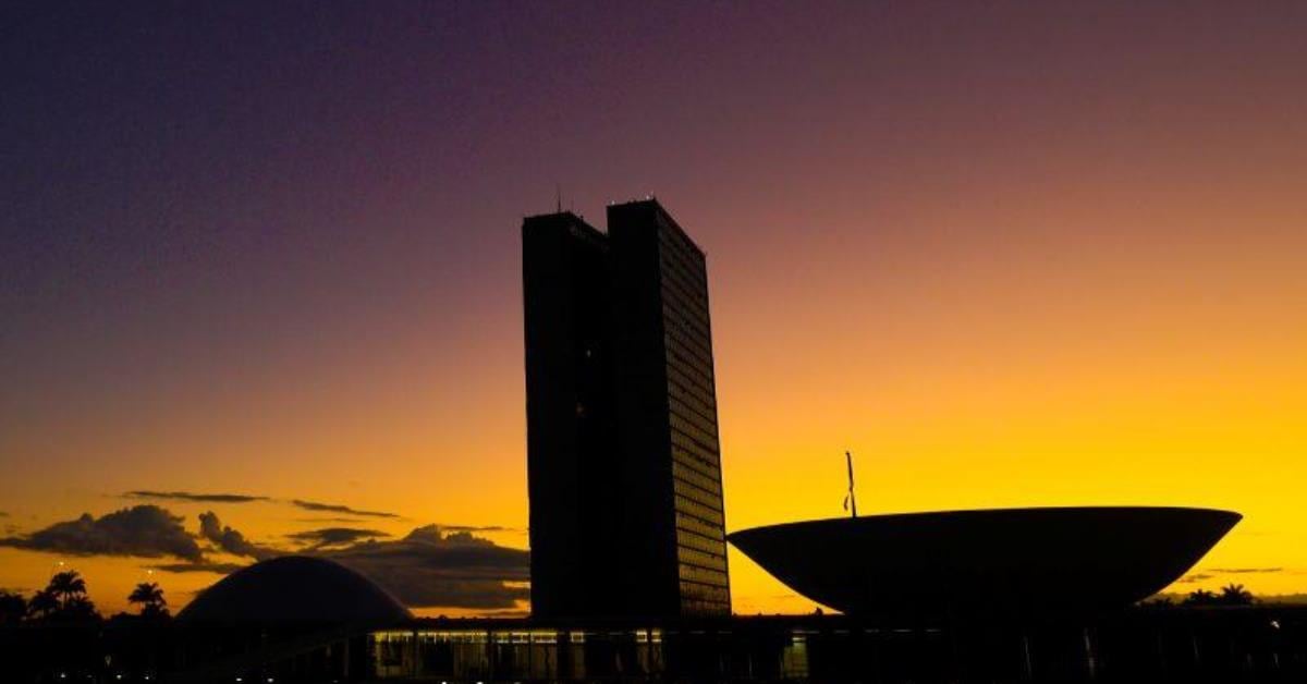 Veja cinco assuntos na mira do Congresso na semana antes do recesso