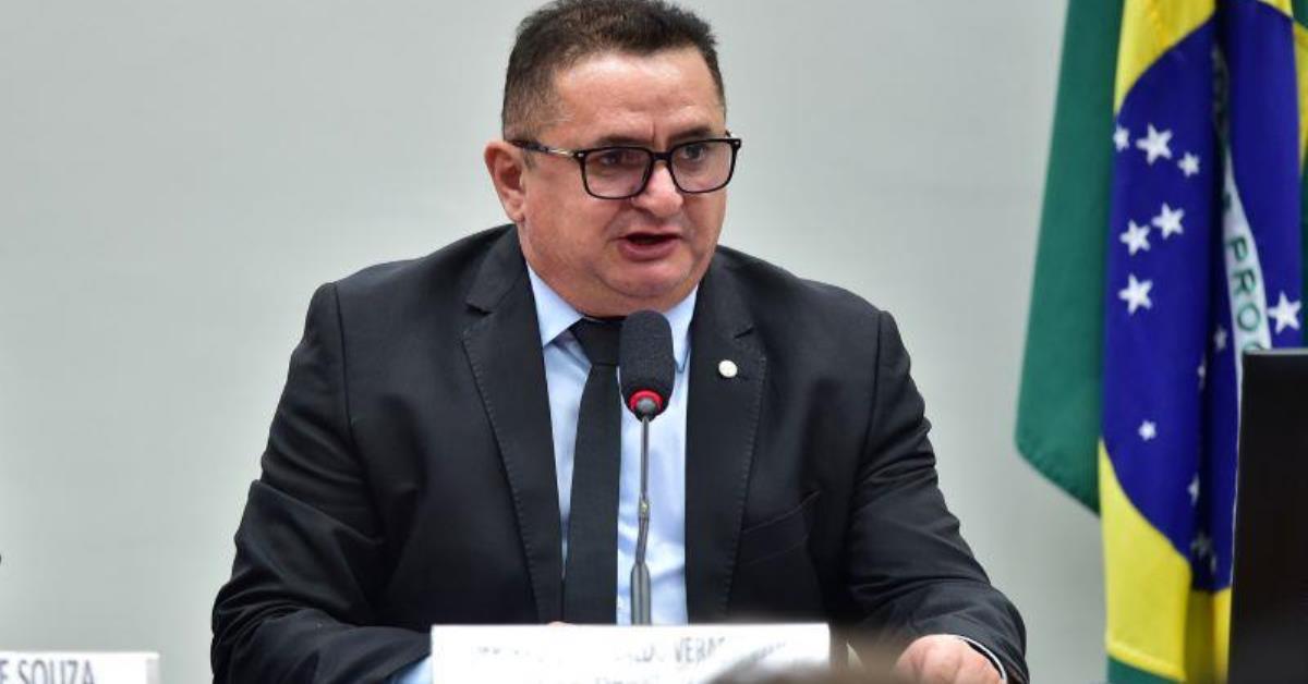 Vestibular especial para idosos é aprovado em comissão na Câmara