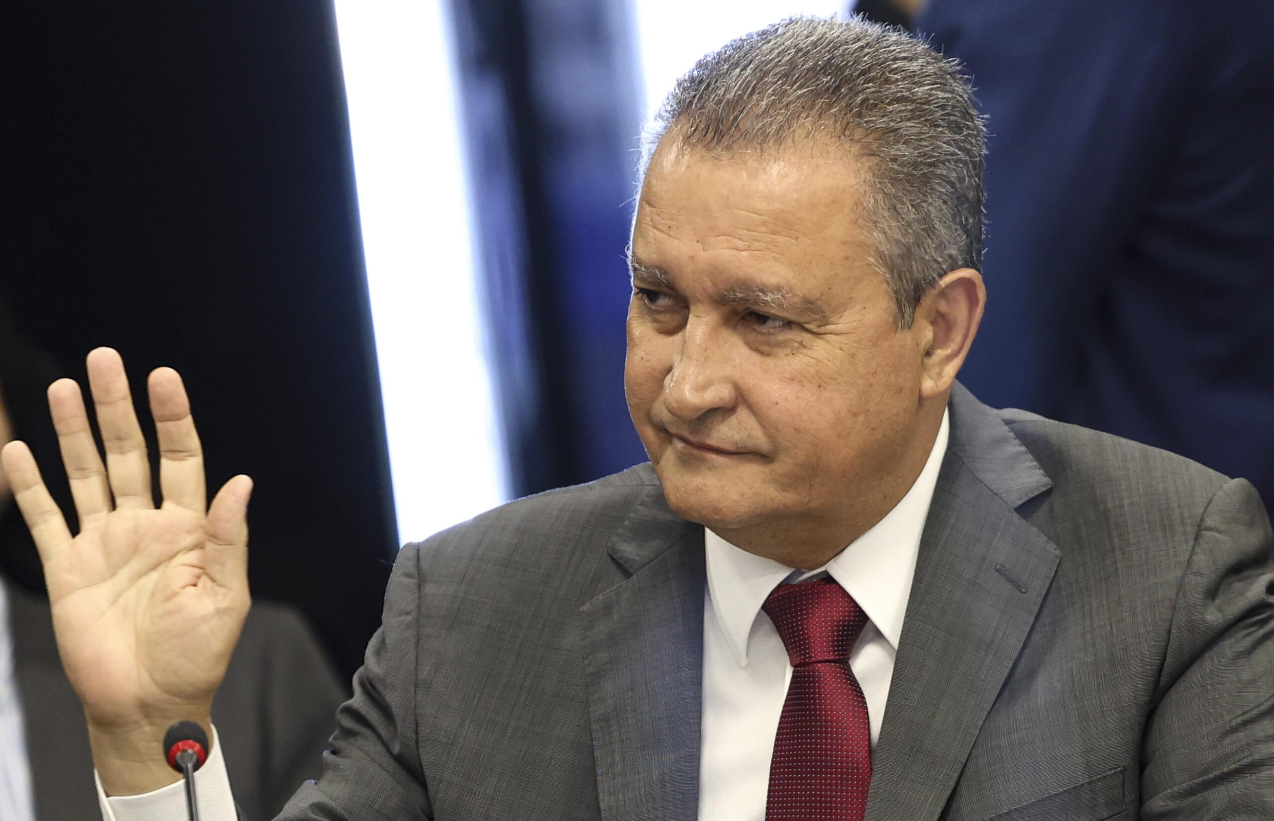 Após vídeo de Felca, Lula enviará ao Congresso projeto sobre big techs