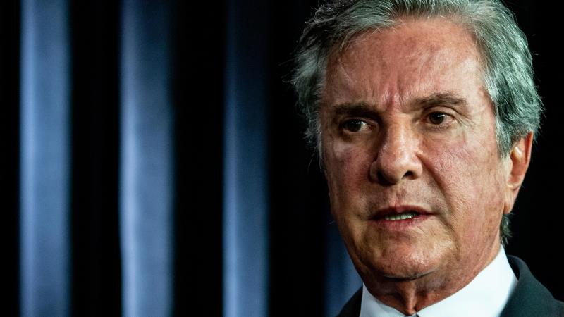 Condenado a mais de oito anos de prisão, Fernando Collor cumpre pena em prisão domiciliar.