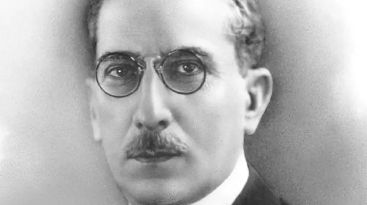 Arthur Bernardes, preso por participar de revolução contra Getúlio.