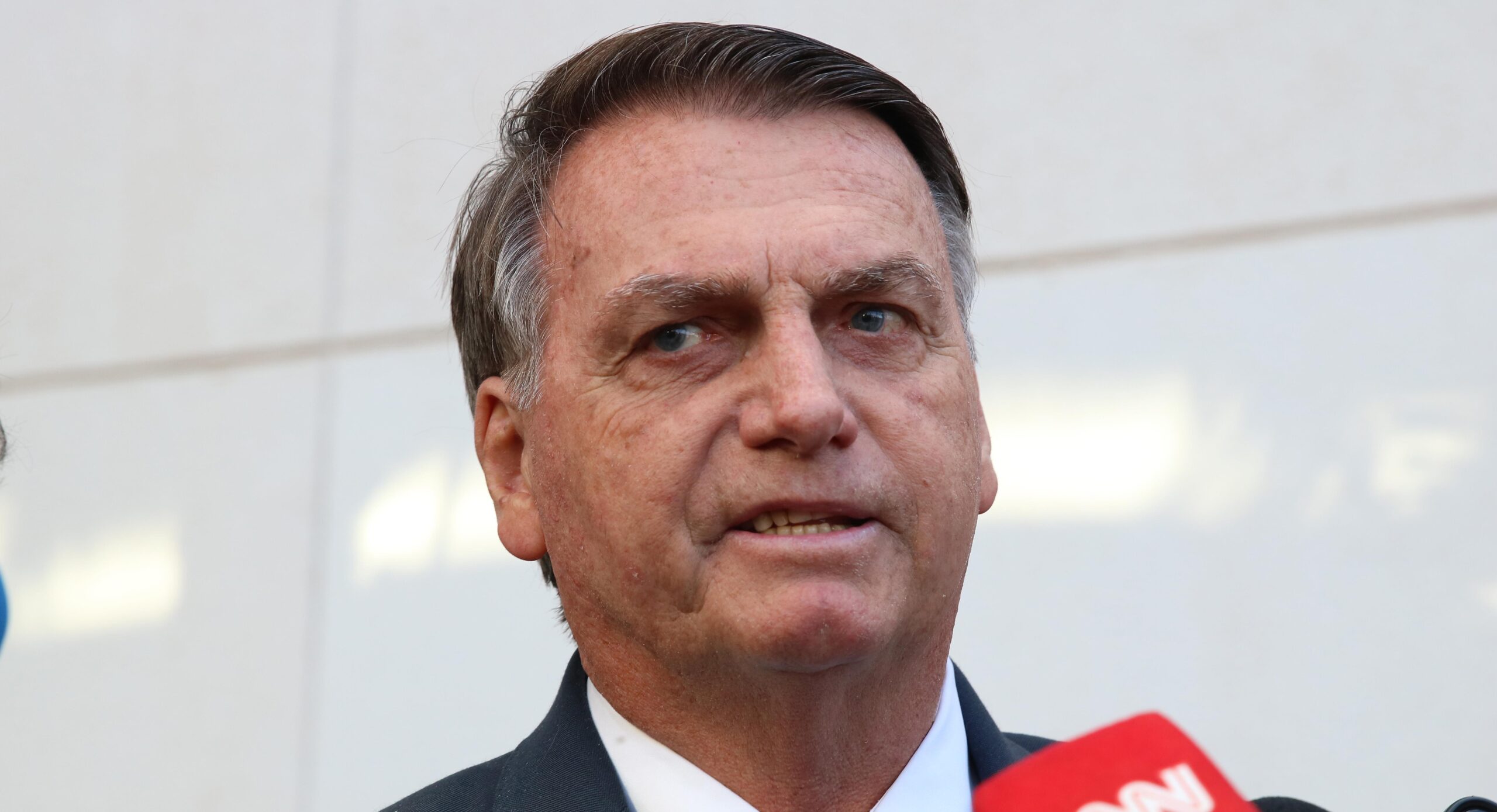 Câmara aprovou quatro homenagens a Bolsonaro desde a prisão domiciliar