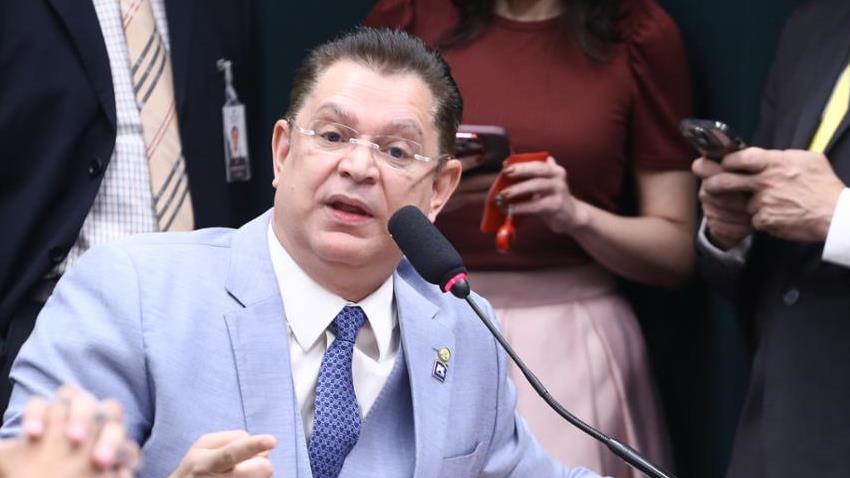 No inquérito, ex-funcionário relata que ajuda da agência escondia influência nas decisões.