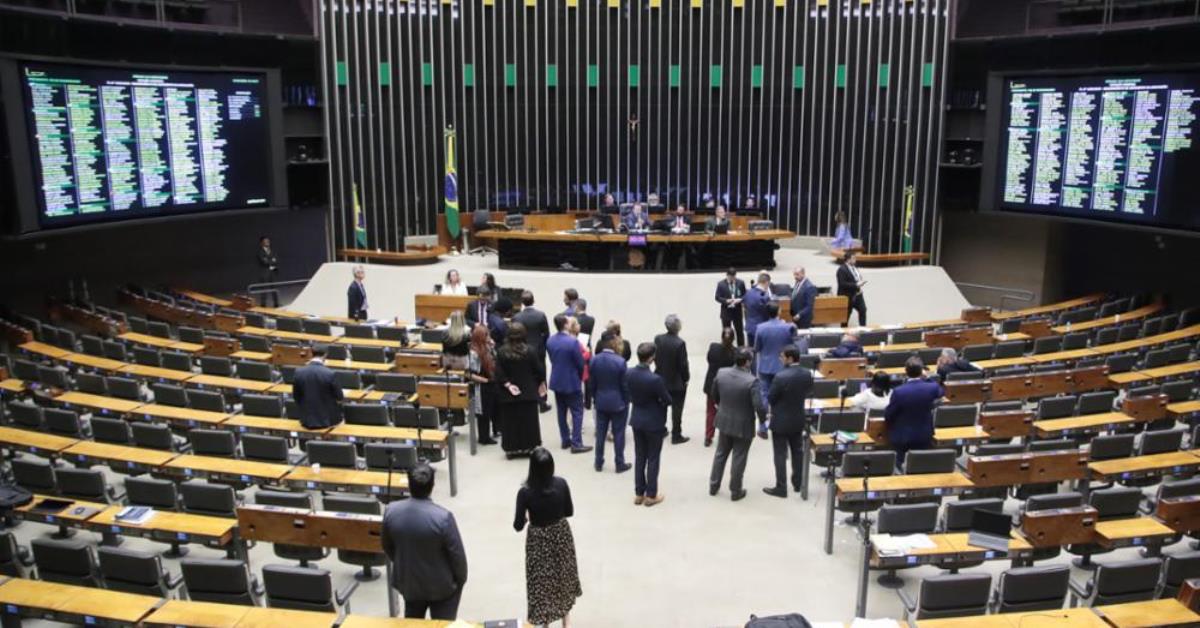 Câmara: semana tem MP do INSS e projeto contra assédio sexual militar