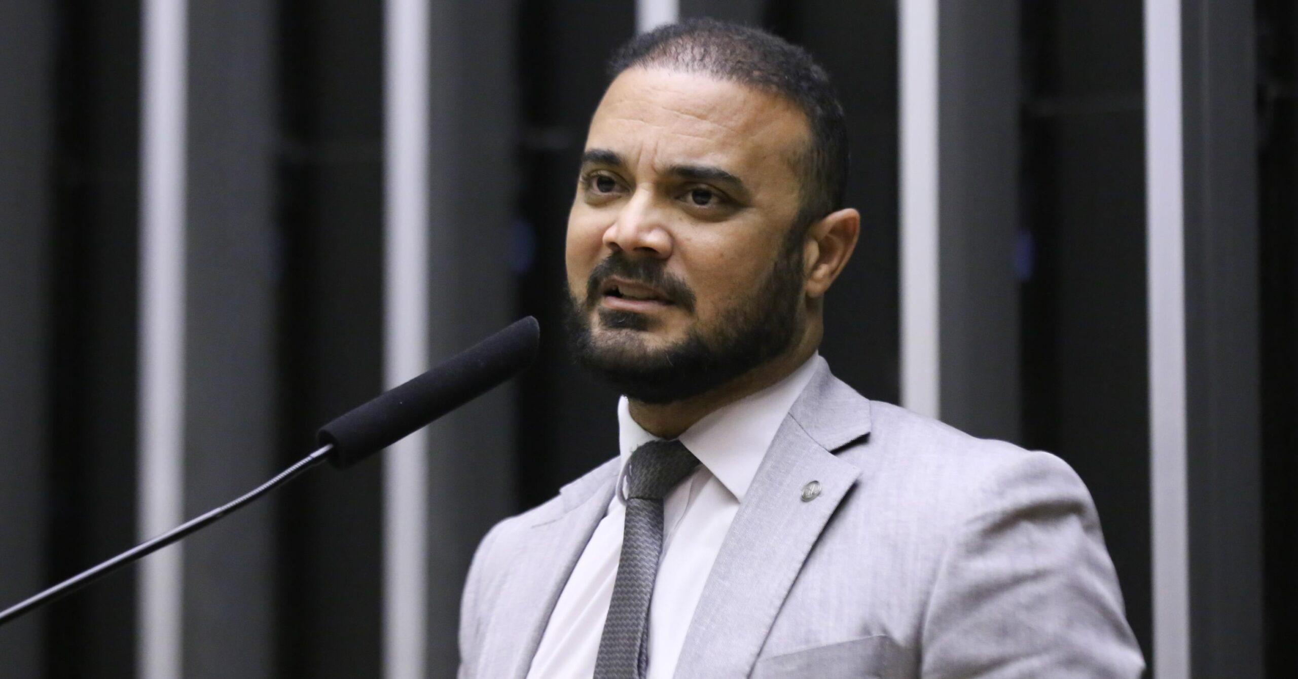 Capitão Alden quer dedução no IR para gastos de segurança pública