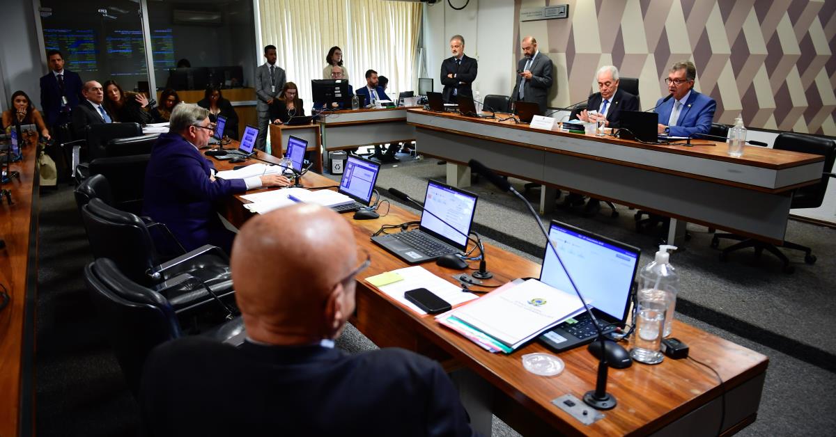 CCJ examina relatórios de indicações para autoridades