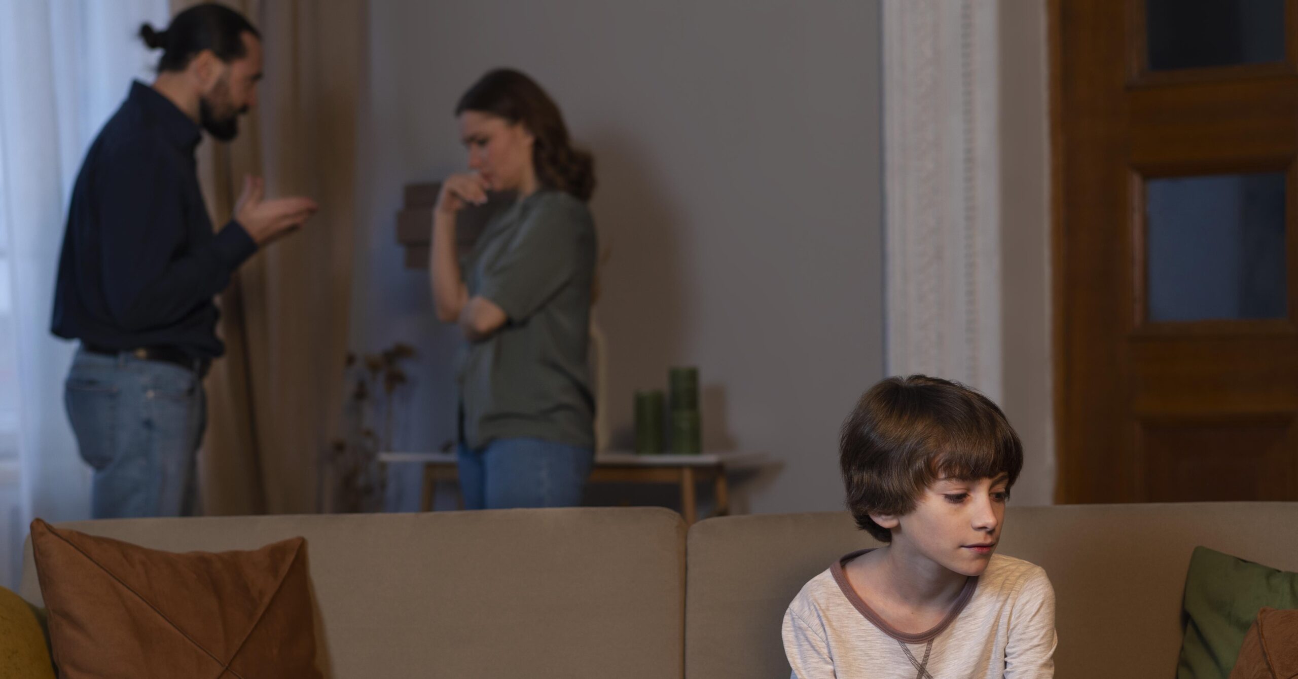 Comissão aprova pena maior para quem violar guarda legal de menores