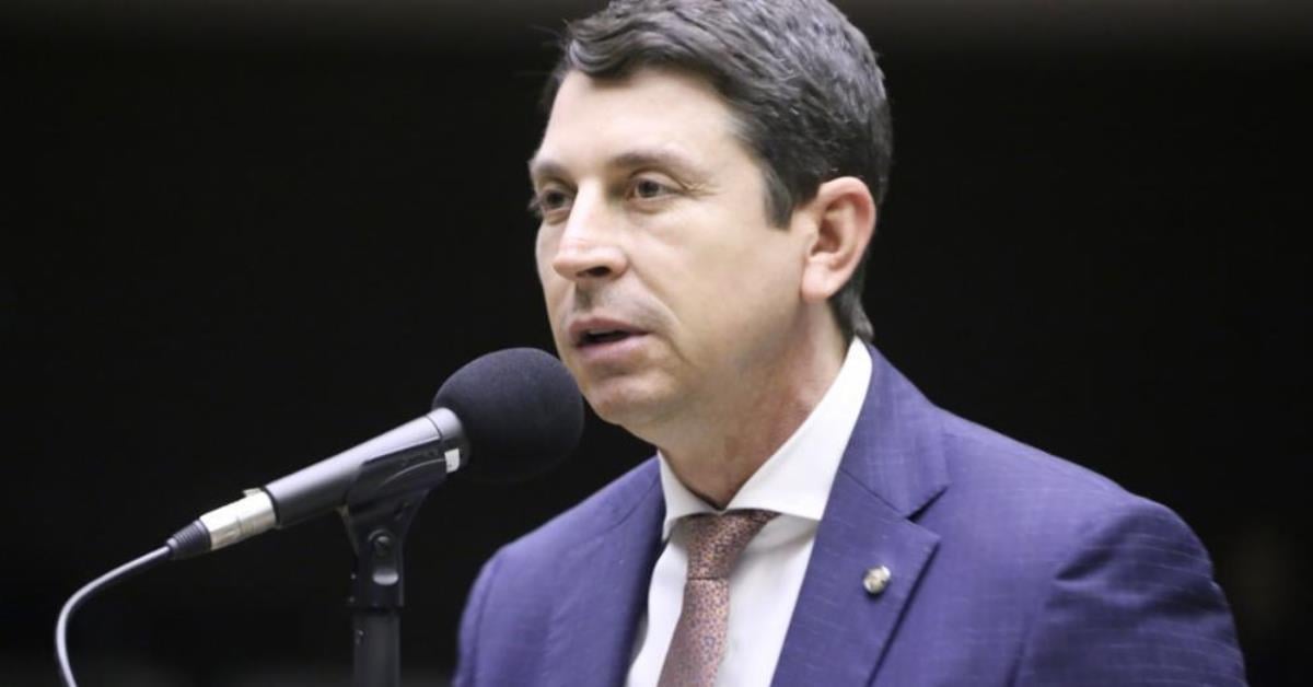 Comissão aprova triplo de multa para uso irregular em vagas especiais