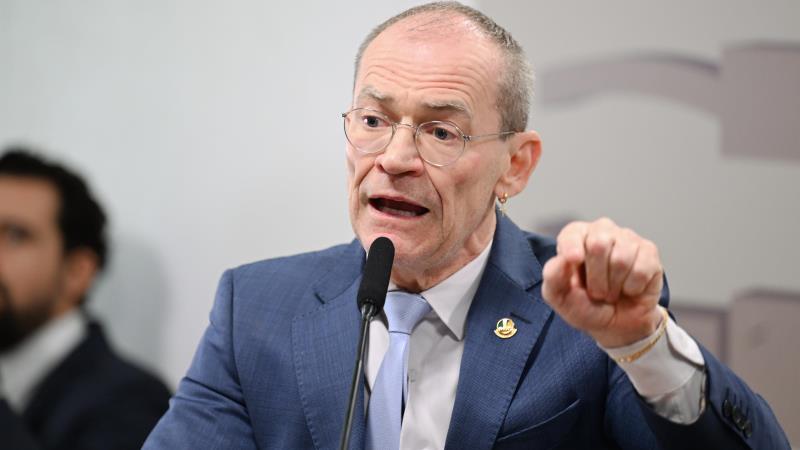 Texto de autoria de Fabiano Contarato (PL-ES) segue para a CCJ.