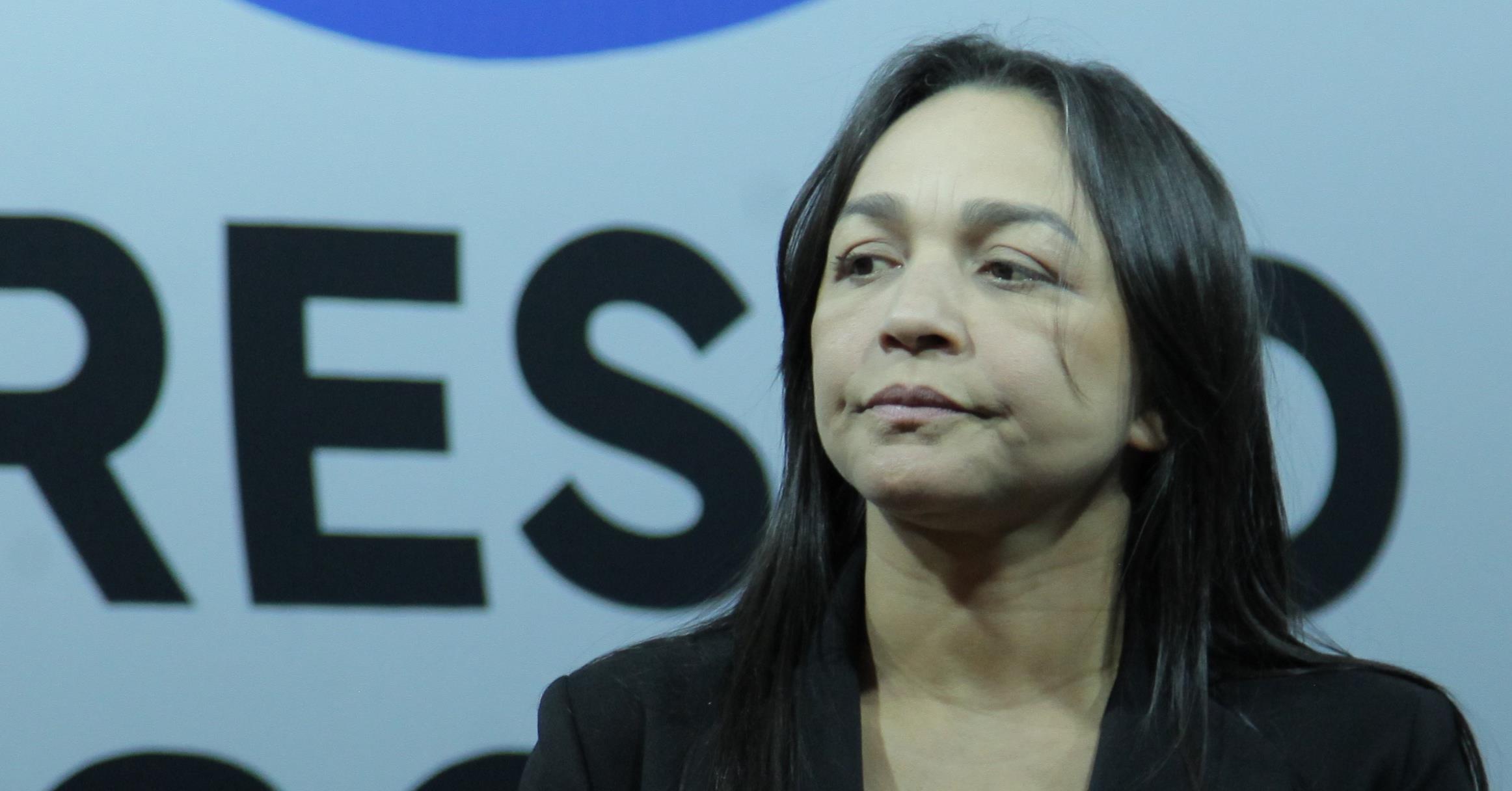 Congresso deve priorizar a defesa da democracia, diz Eliziane Gama