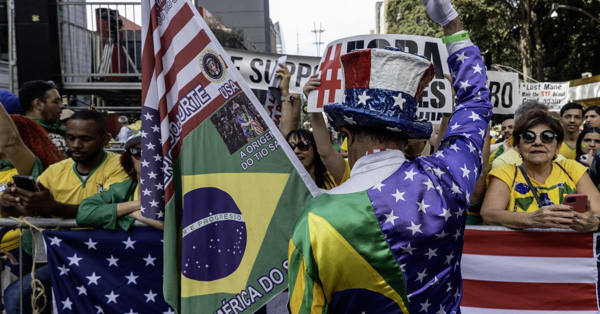 Datafolha: 39% culpam família Bolsonaro por tarifaço; 35%, Lula