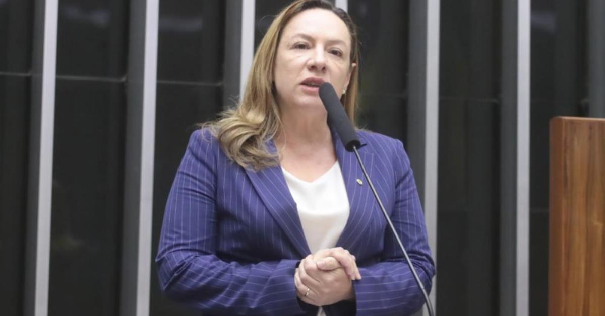 Deputada propõe regulamentar convivência entre bebês e mães detentas