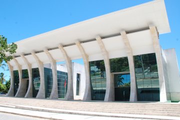 Foto do prédio da Esma