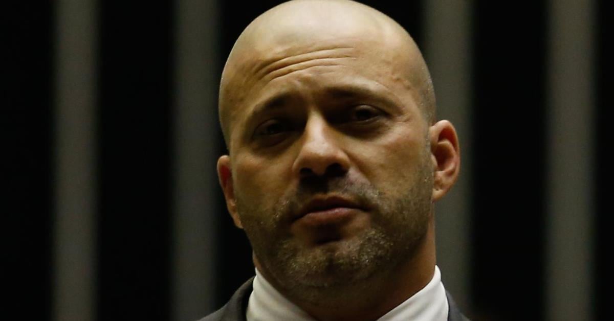 Fux rejeita prisão domiciliar e mantém Daniel Silveira detido em Bangu