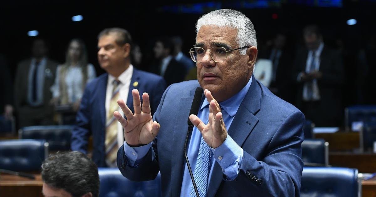 Girão volta à tribuna para pedir impeachment de Alexandre de Moraes