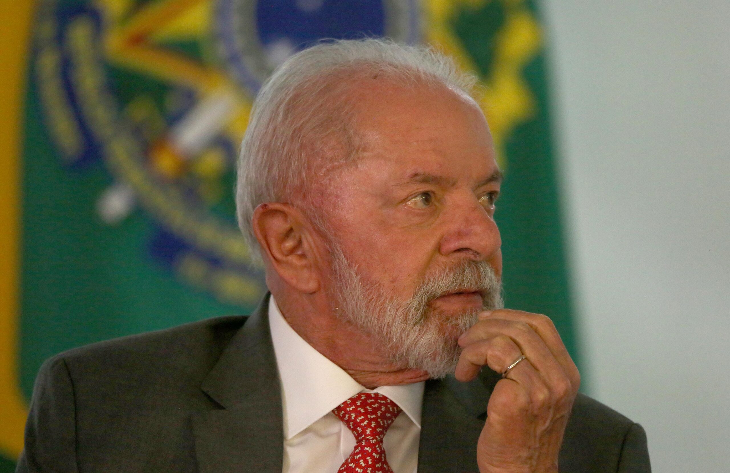 Governo Lula é reprovado por 40%; aprovação é de 29%, mostra Datafolha