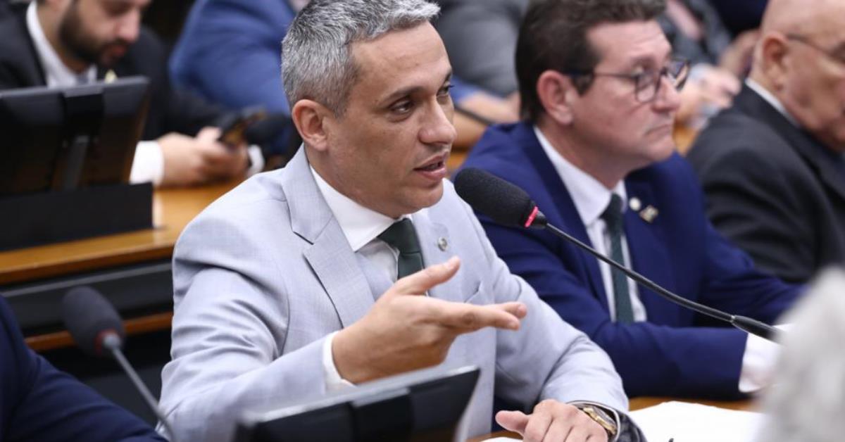 Gustavo Gayer propõe “Lei Magnitsky brasileira”; veja íntegra