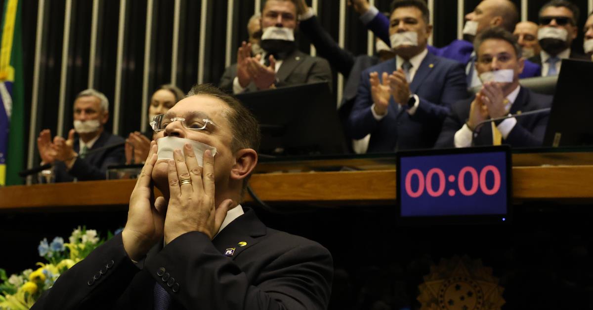 Hugo defende punição exemplar a deputados que ocuparam Mesa da Câmara