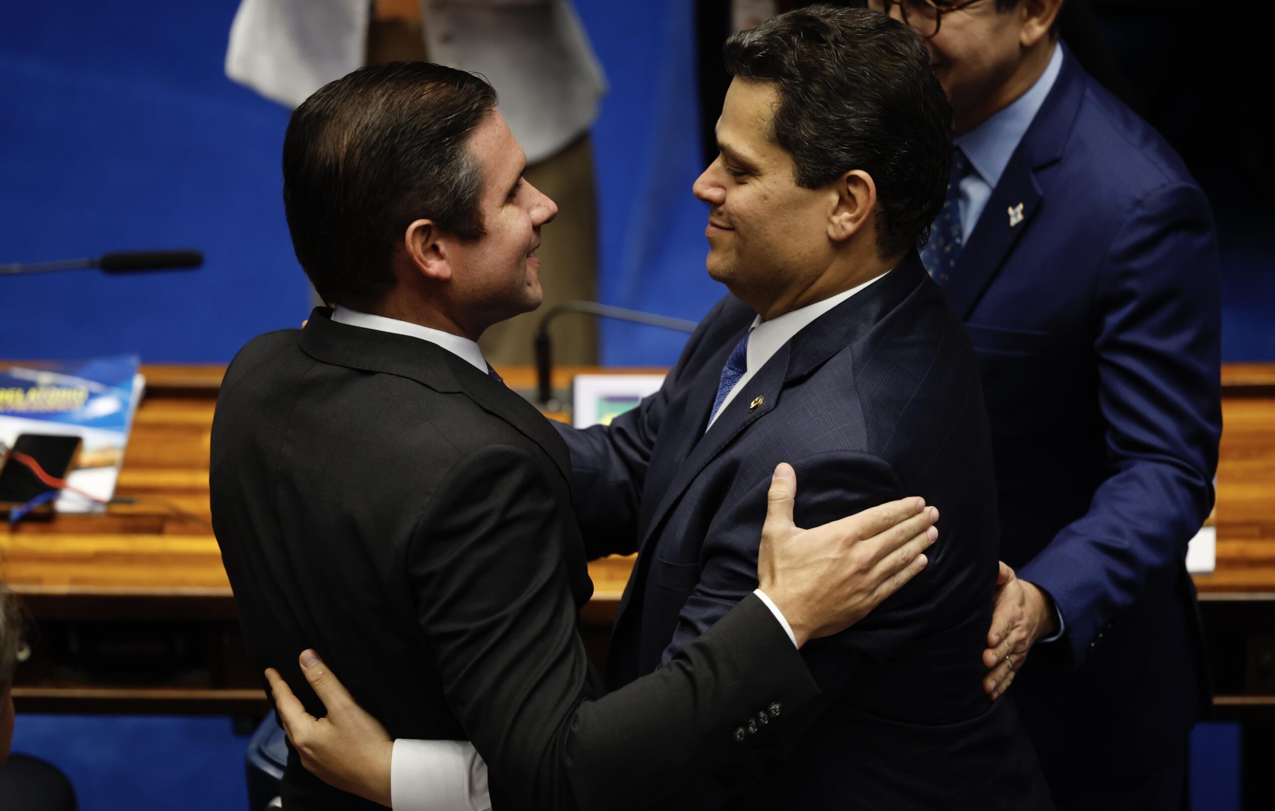 Os presidentes da Câmara e do Senado, Hugo Motta e Davi Alcolumbre.