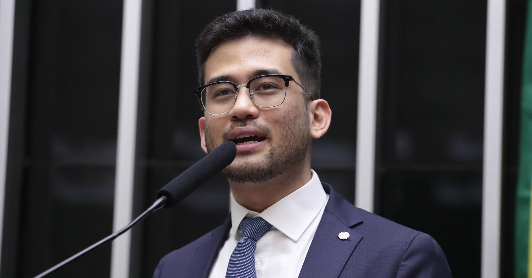 Kim Kataguiri quer vetar remição de pena por estudo a membros de facções