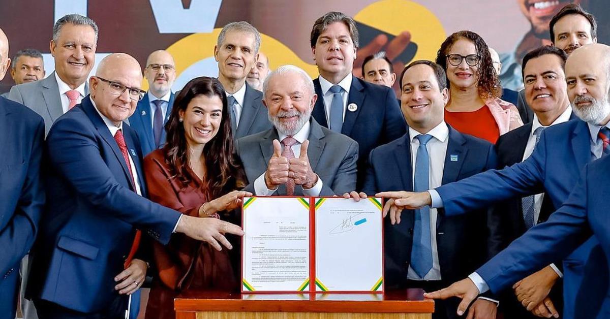 Lula assina decreto que moderniza tecnologia de televisão no Brasil