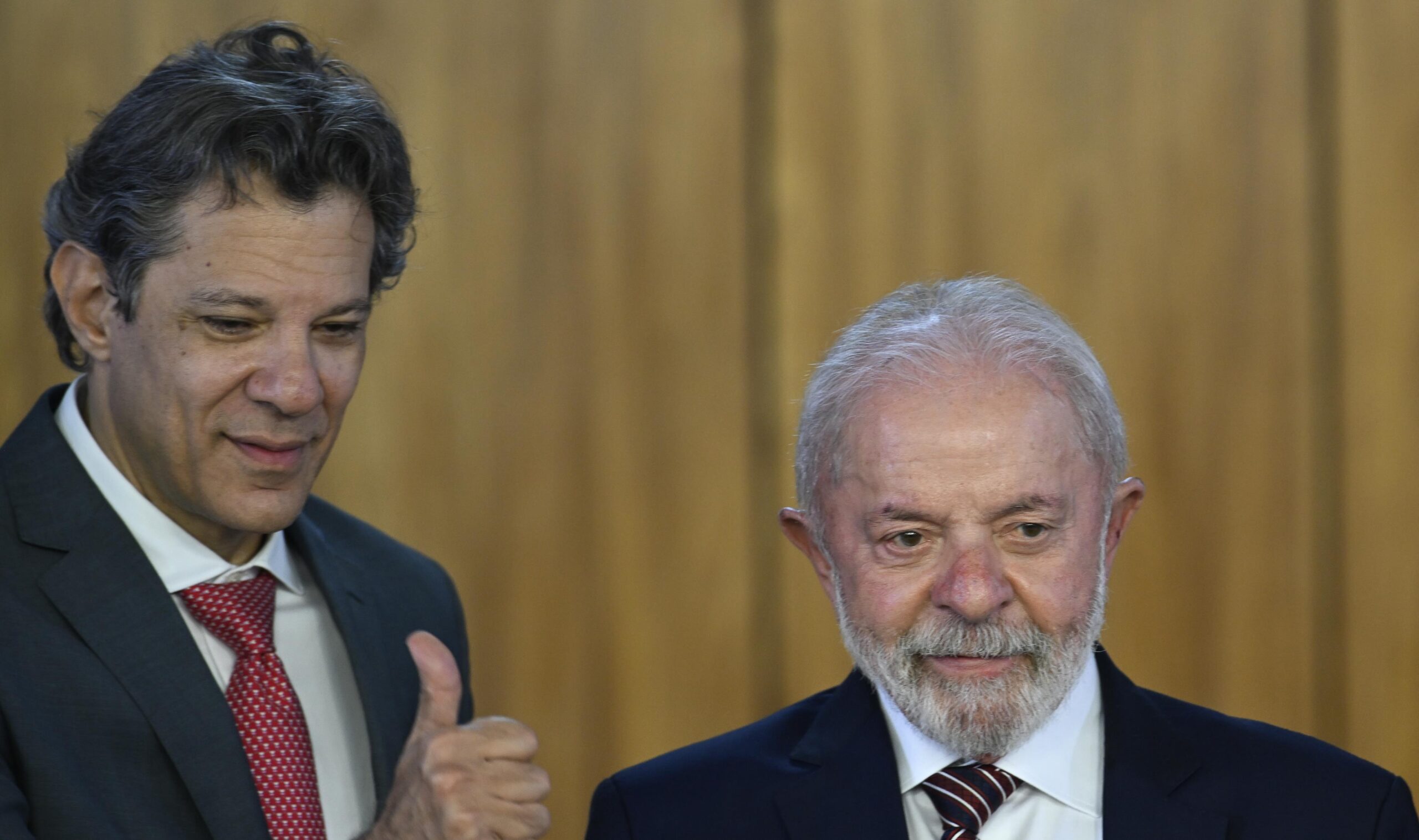Lula e Haddad reagem a fala de Trump sobre tarifa: “Aberto ao diálogo”