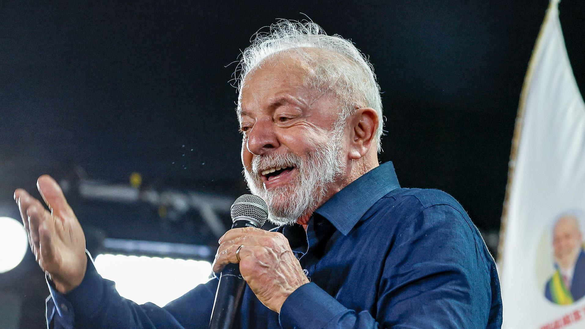 Levantamento expõe crescimento da popularidade do presidente desde o início da disputa tarifária com os EUA.