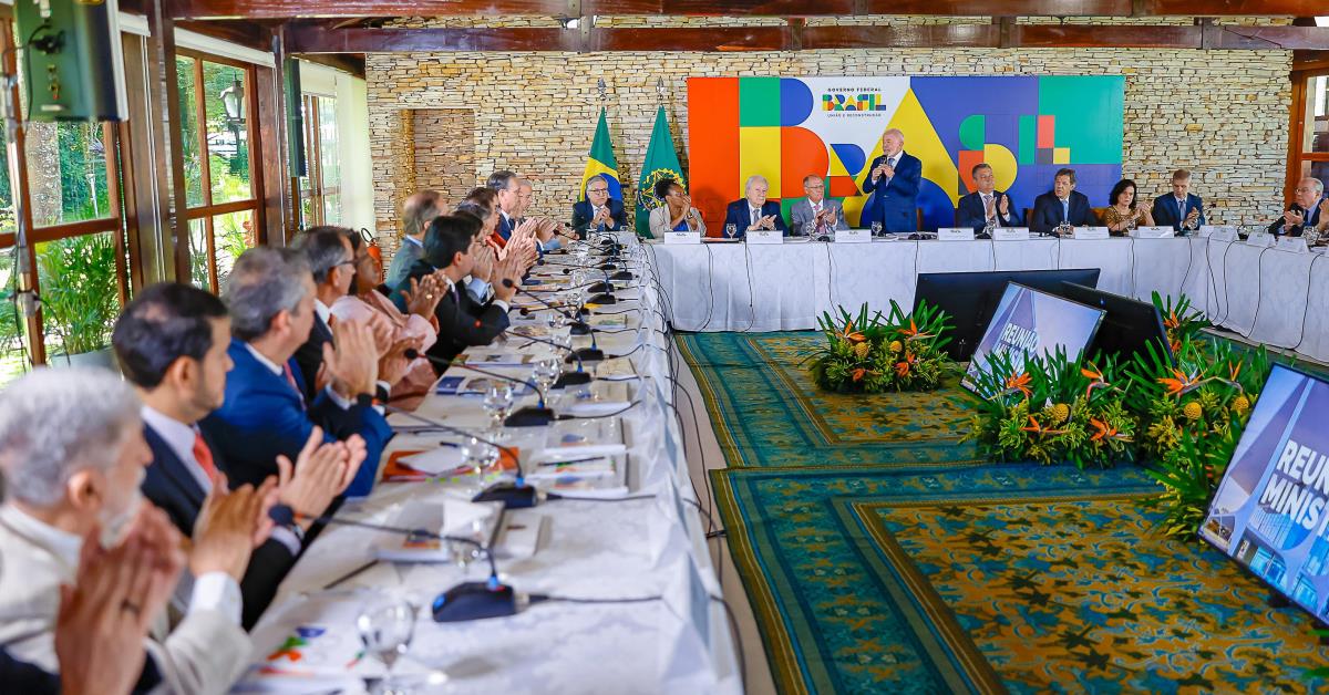 Lula usa reunião com ministros para alinhar entregas e discurso