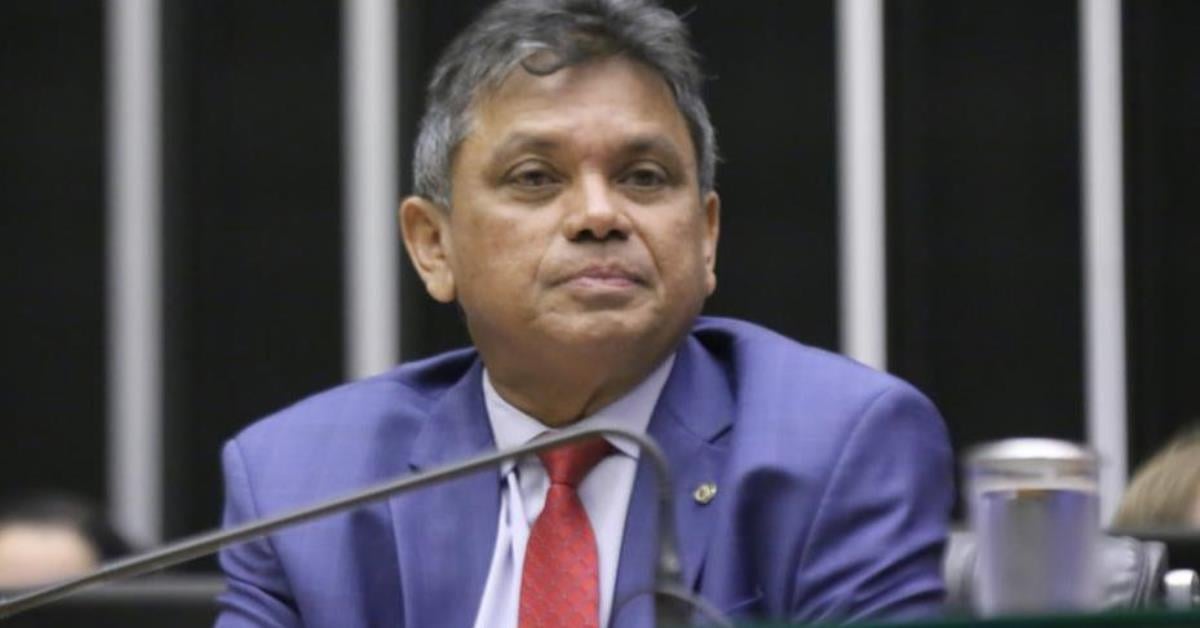 Márcio Jerry propõe taxa sobre big techs para ciência e educação