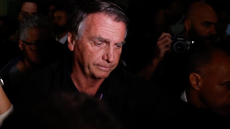 Decisão cita descumprimento deliberado de restrições e uso indireto de redes sociais
