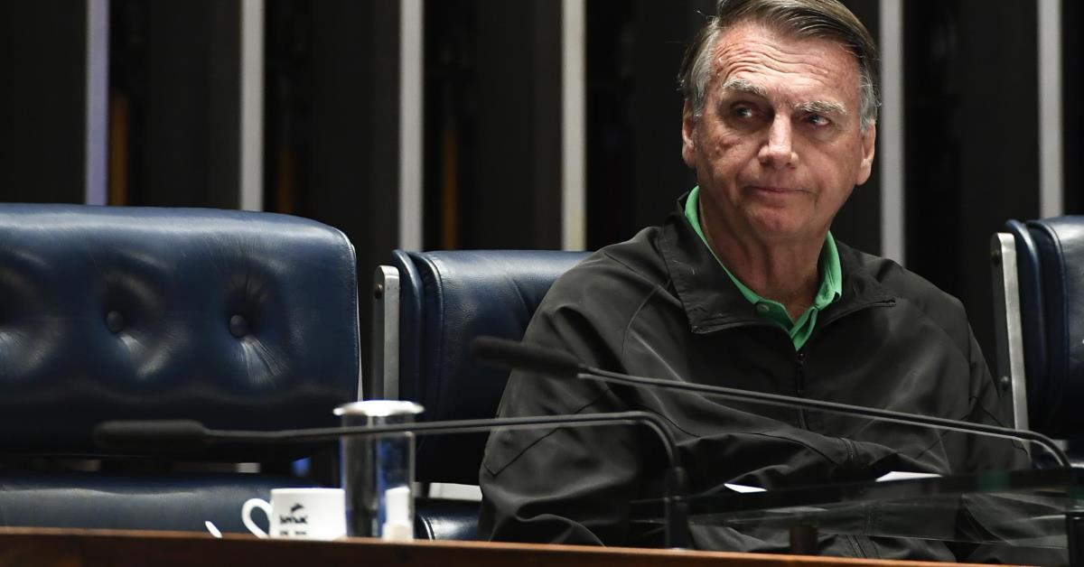Nas redes sociais, parlamentares reagem à prisão de Bolsonaro